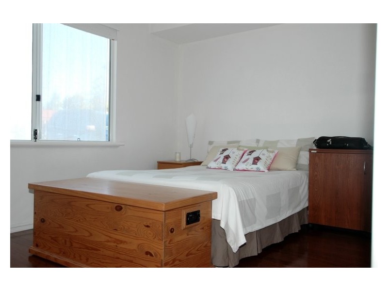 8 Tenth Road, York WA 6302