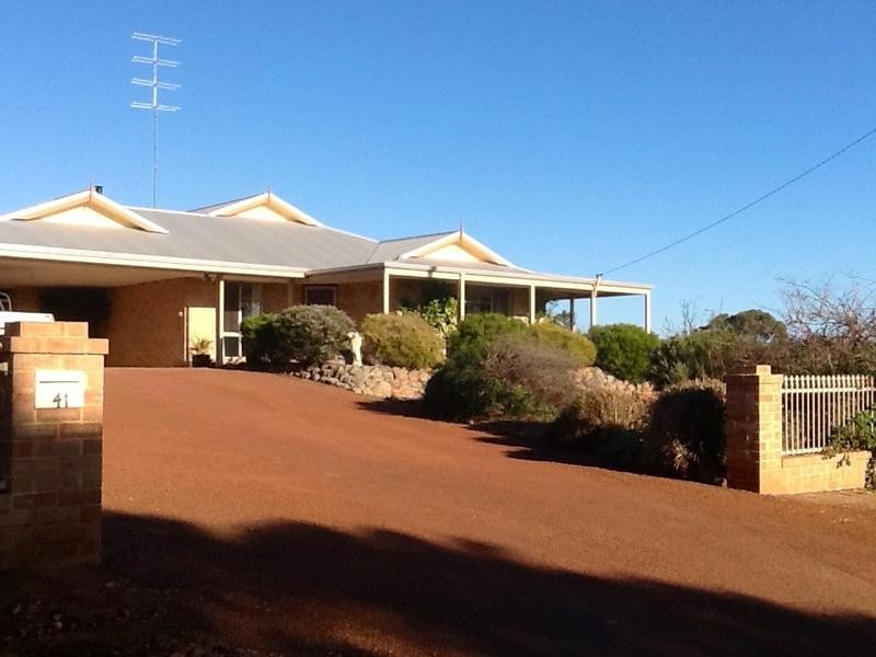 41 Tenth Road, York WA 6302