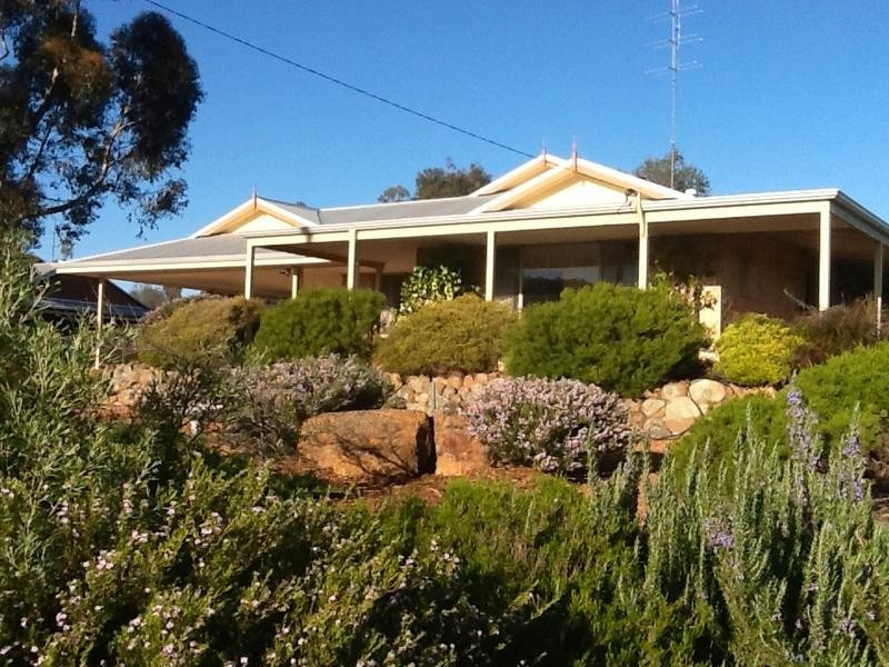 41 Tenth Road, York WA 6302