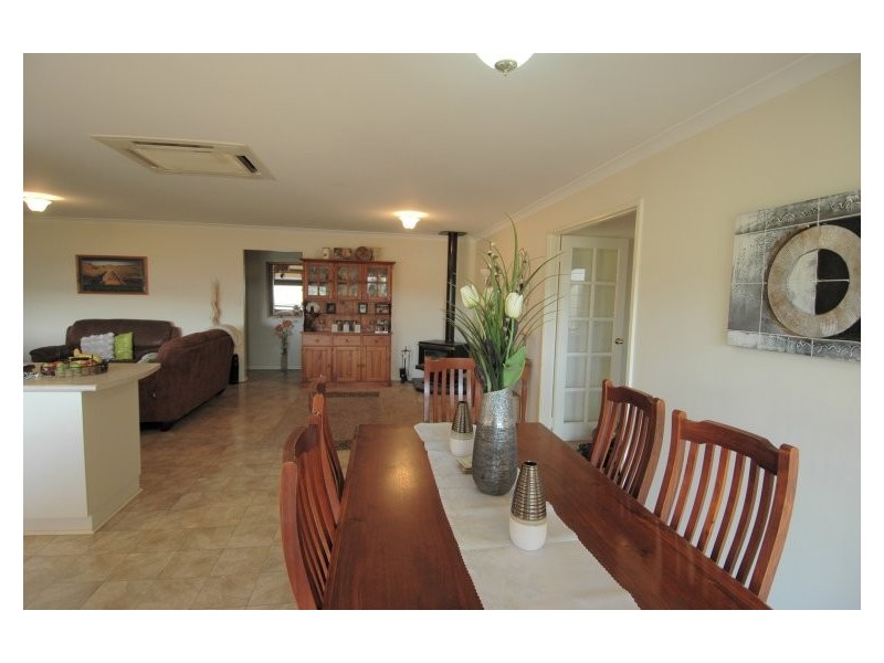 41 Tenth Road, York WA 6302