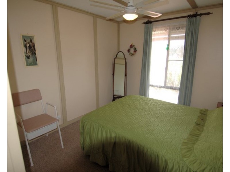 6 Little Street, York WA 6302