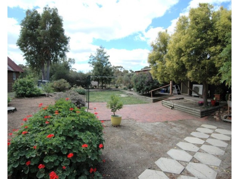 6 Little Street, York WA 6302