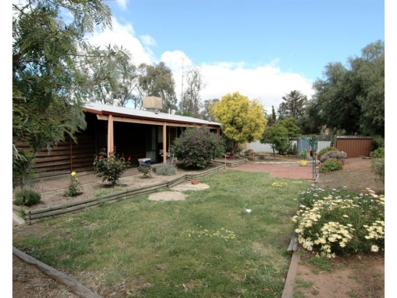 6 Little Street, York WA 6302