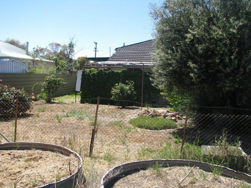 21 Mitchell Street, Kellerberrin WA 6410