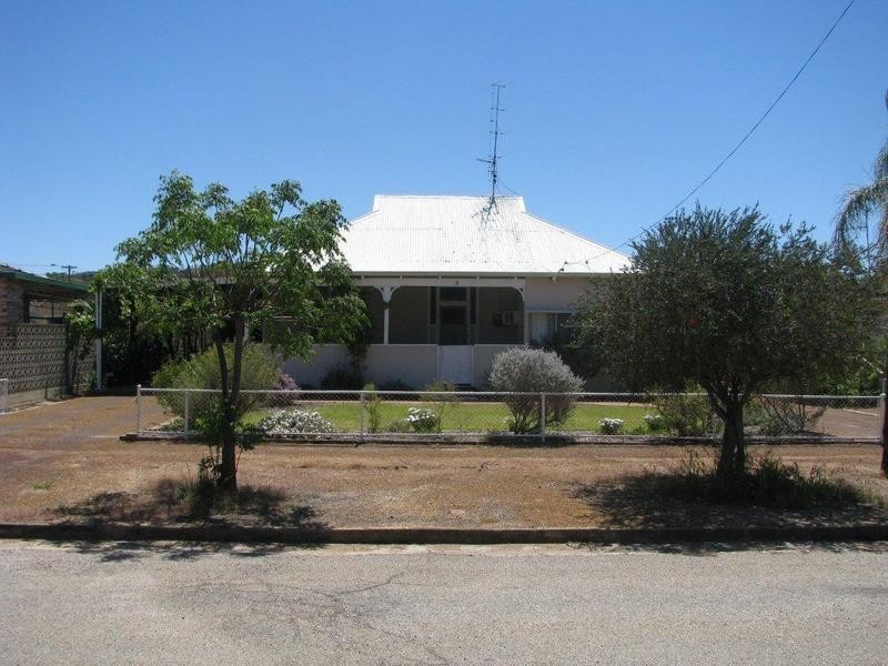 3 James Street, Kellerberrin WA 6410