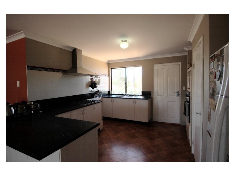 164 Newcastle Street, York WA 6302