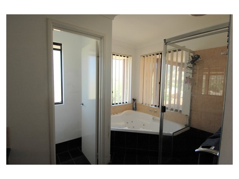 164 Newcastle Street, York WA 6302