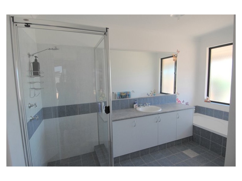 164 Newcastle Street, York WA 6302