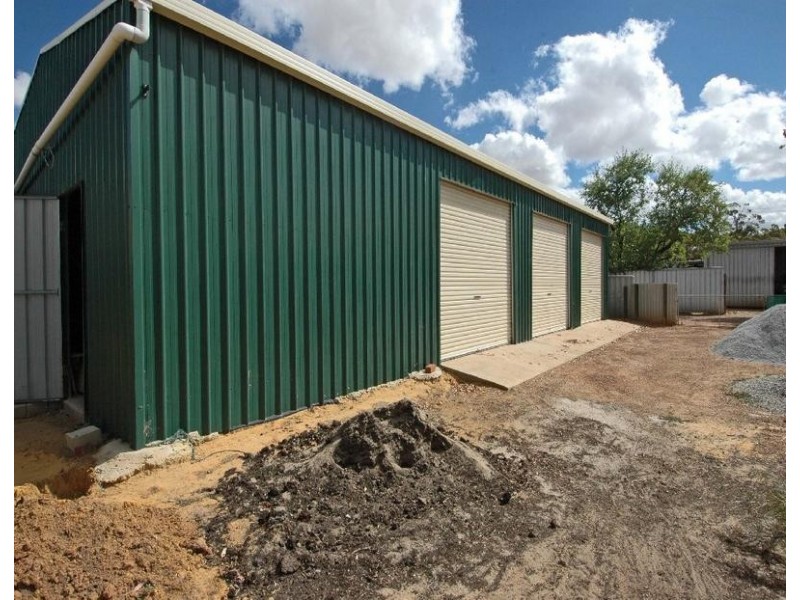 60 Williams St, Brookton WA 6306