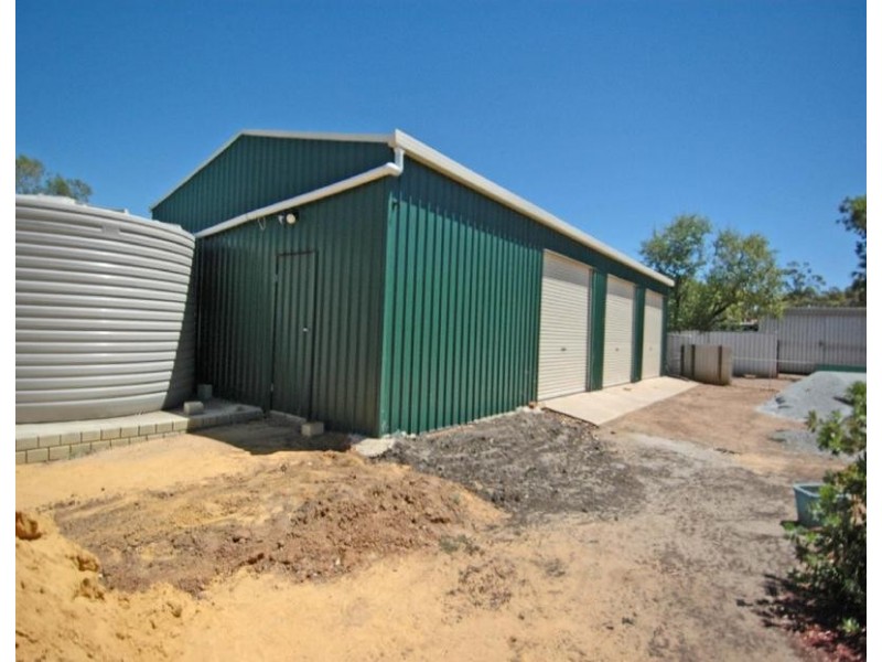 60 Williams St, Brookton WA 6306