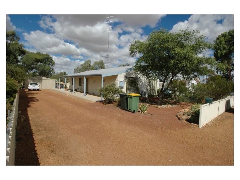 19 Railway Street, Beverley WA 6304