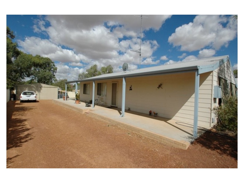 19 Railway Street, Beverley WA 6304