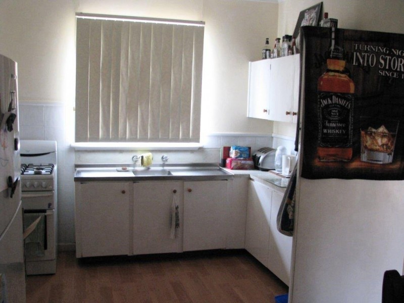 16 Hinckley Street, Kellerberrin WA 6410