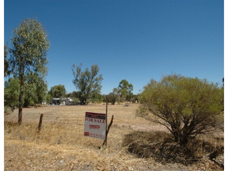 5 BROOKING, Beverley WA 6304