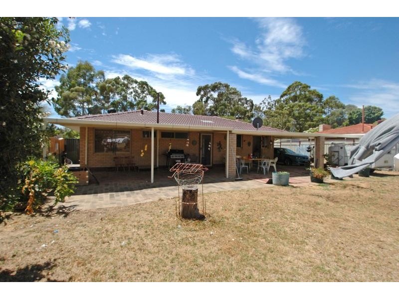 37 RHODES CR, Calista WA 6167