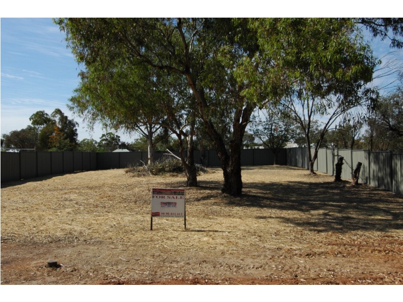 13 Elizabeth Street, York WA 6302