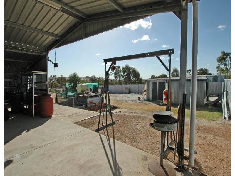 1 LANGSFORD, Beverley WA 6304