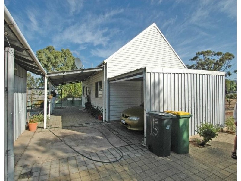 15 RADNOR ROAD, YORK WA, York WA 6302
