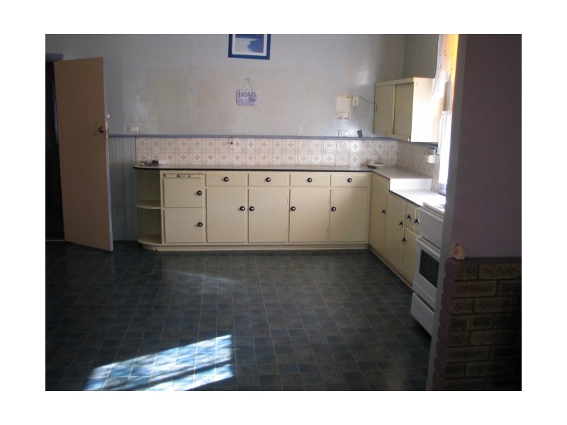 47 Hammond Street, Kellerberrin WA 6410