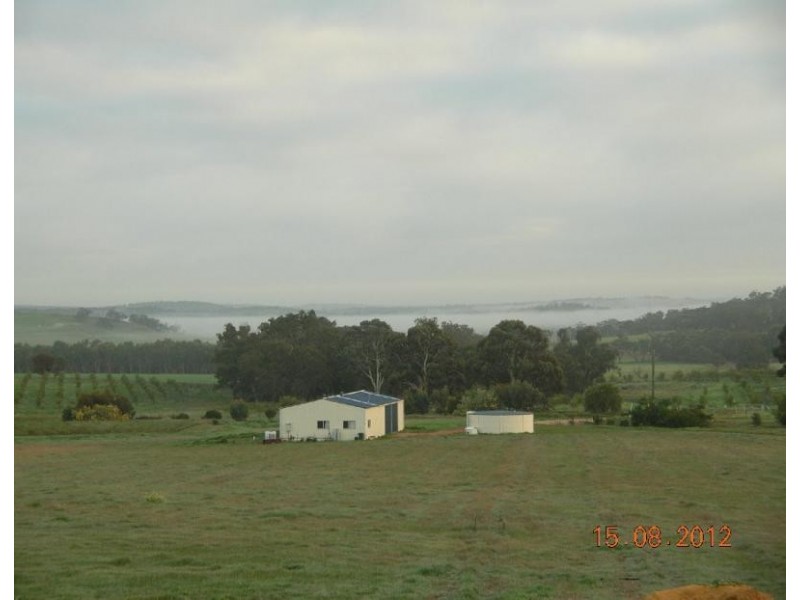 32 CRAIG RD, Jelcobine WA 6306