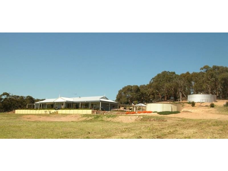 32 CRAIG RD, Jelcobine WA 6306