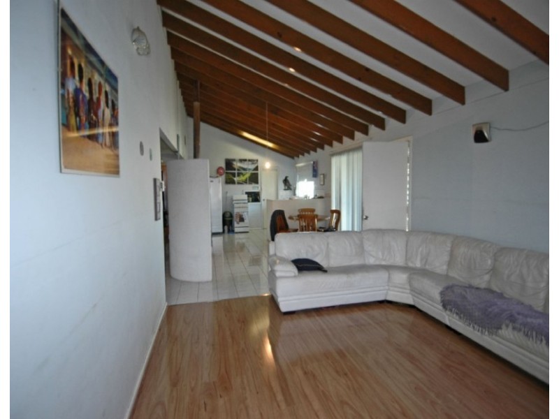 5 Bouverie Street, York WA 6302