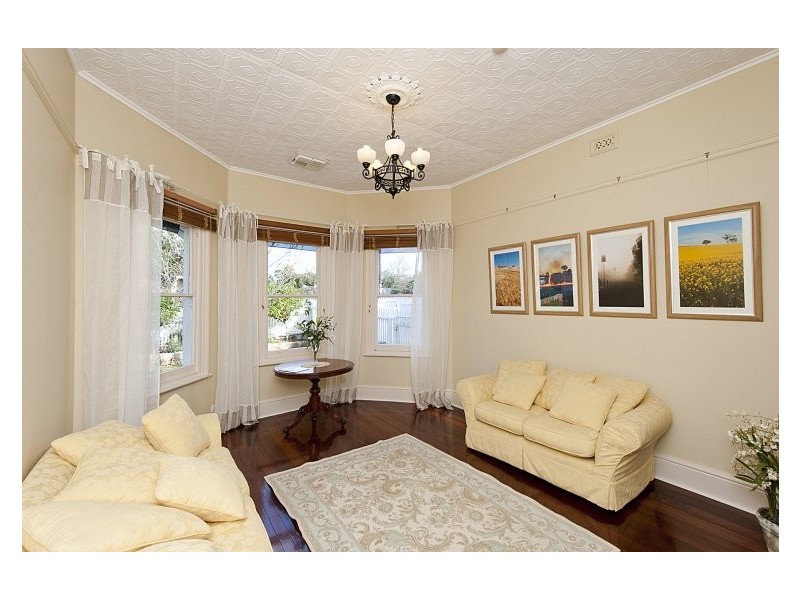 114 Forrest Street, Beverley WA 6304