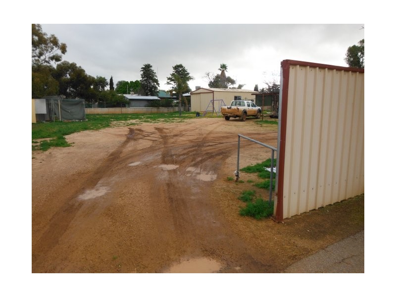 25 Maddock Street, Mukinbudin WA 6479