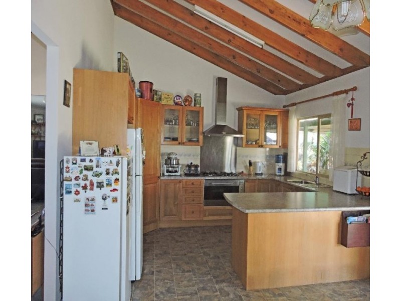 25 PRUNSTER, York WA 6302