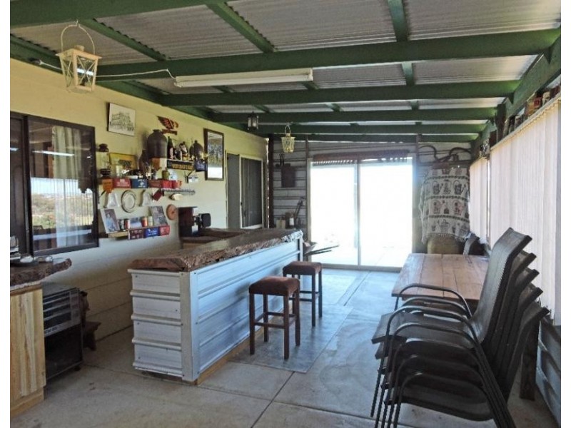 25 PRUNSTER, York WA 6302