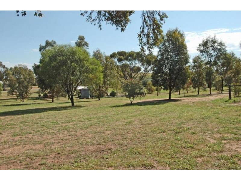 61 LANGSFORD, Beverley WA 6304