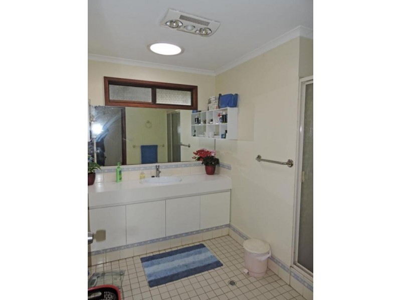 61 LANGSFORD, Beverley WA 6304