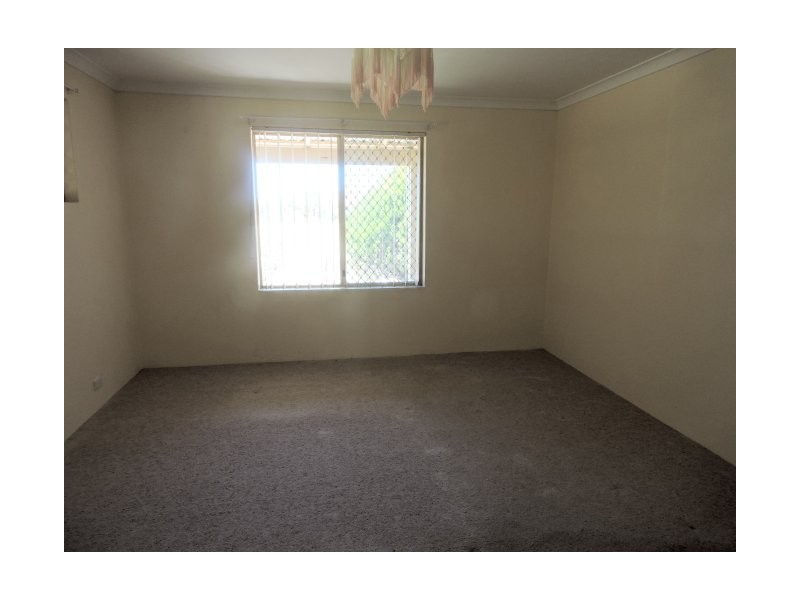 7 Railway Road, York WA 6302