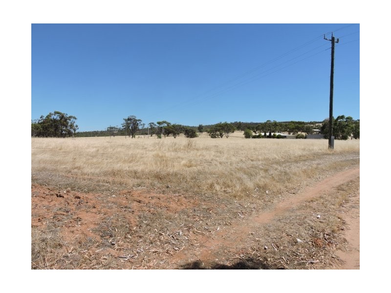 7 Railway Road, York WA 6302