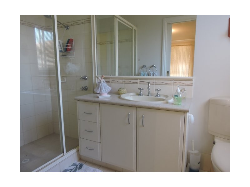 44 Andrews Ave, York WA 6302