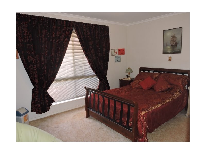 44 Andrews Ave, York WA 6302