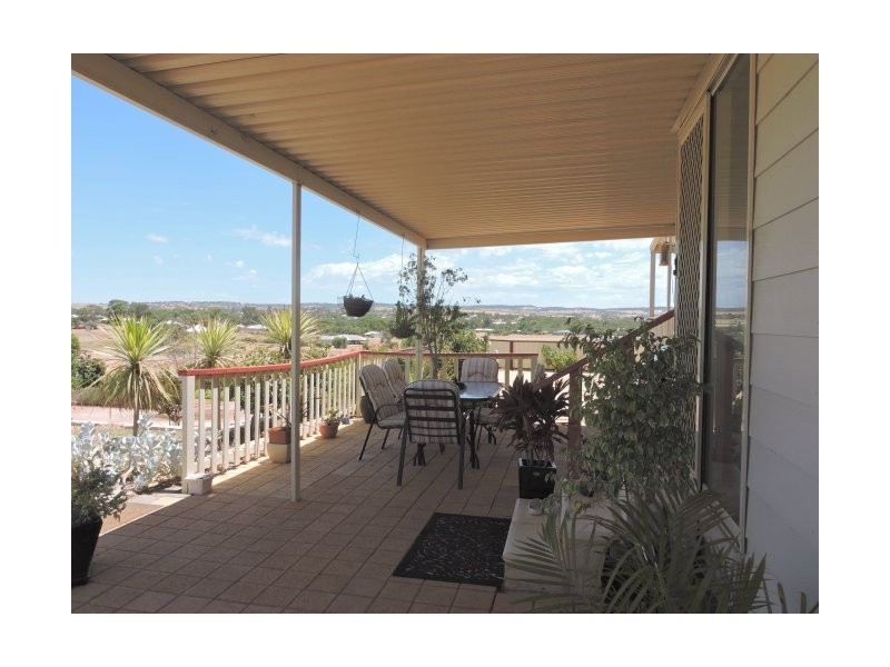 44 Andrews Ave, York WA 6302