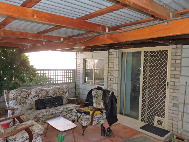 12 Thomson Street, York WA 6302