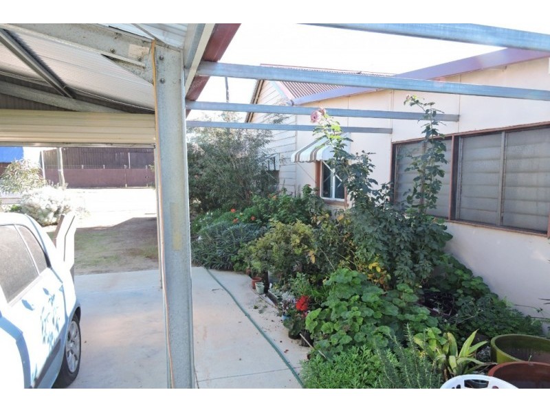 166 AVON TERRACE, York WA 6302