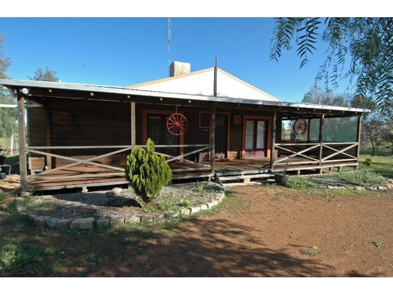 173 NORTH ROAD, York WA 6302