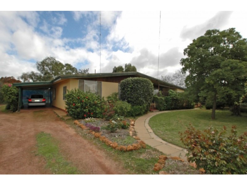23 MCGRATH STREET, Brookton WA 6306