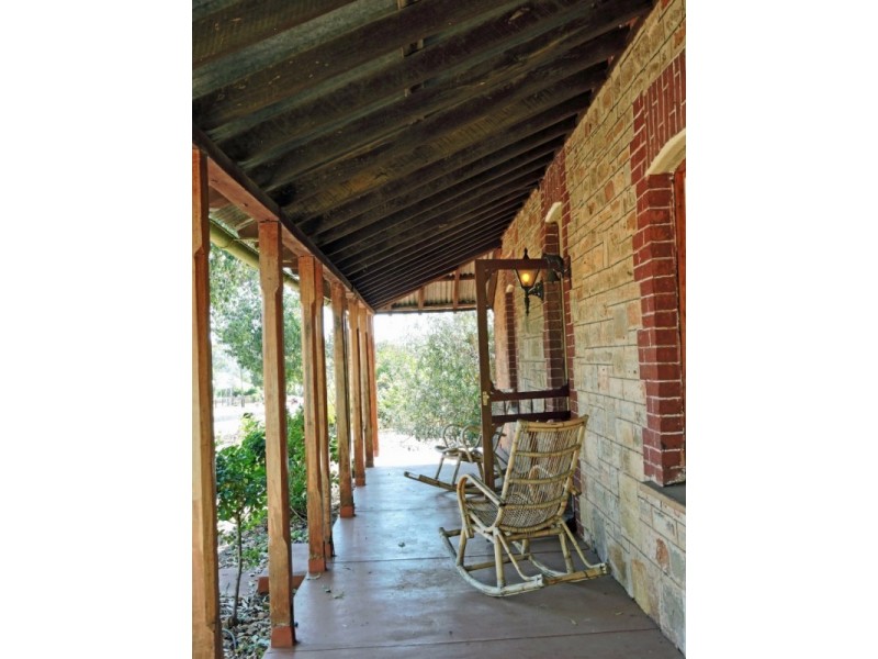 4 POOL STREET, York WA 6302