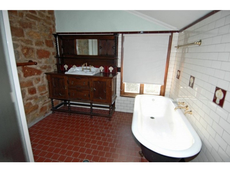 4 POOL STREET, York WA 6302