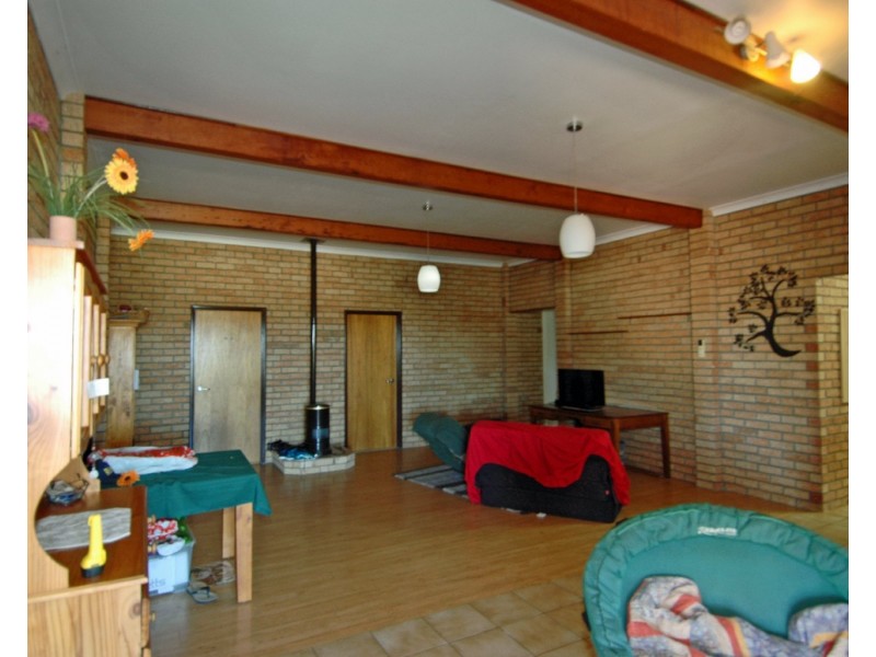 264 Buckingham Road, York WA 6302