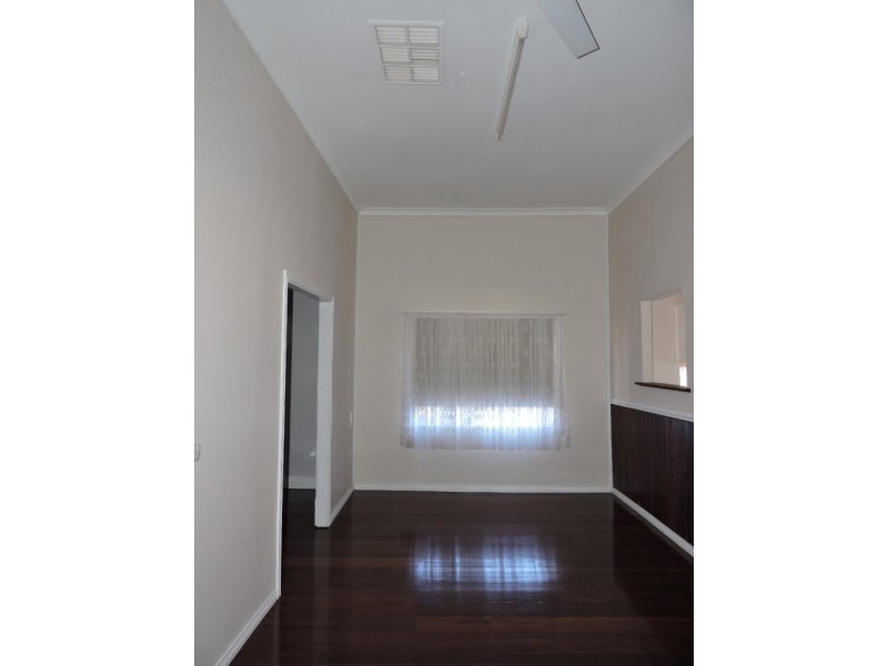 176 AVON TERRACE, York WA 6302