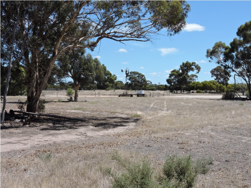 Lot 2, 9272 Great Southern Hwy, Beverley WA 6304