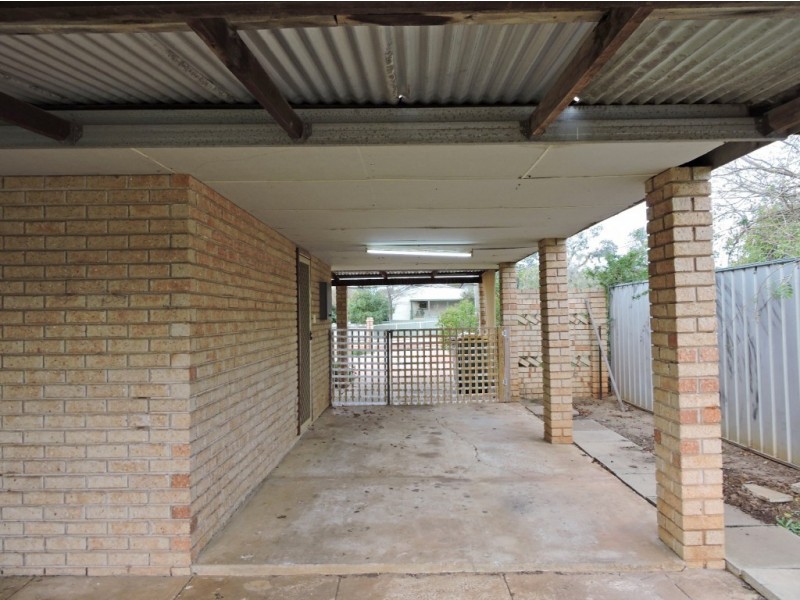 5 Thomson Street, York WA 6302