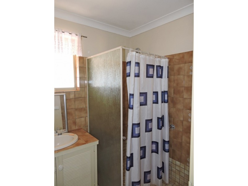 5 Thomson Street, York WA 6302