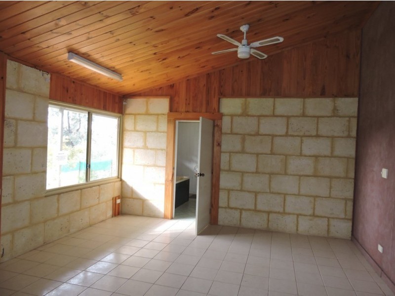 100 Burgers Sidding Road, York WA 6302