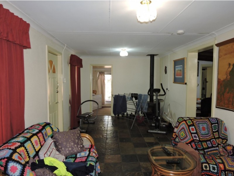 25 HOPTHAM STREET, Popanyinning WA 6309